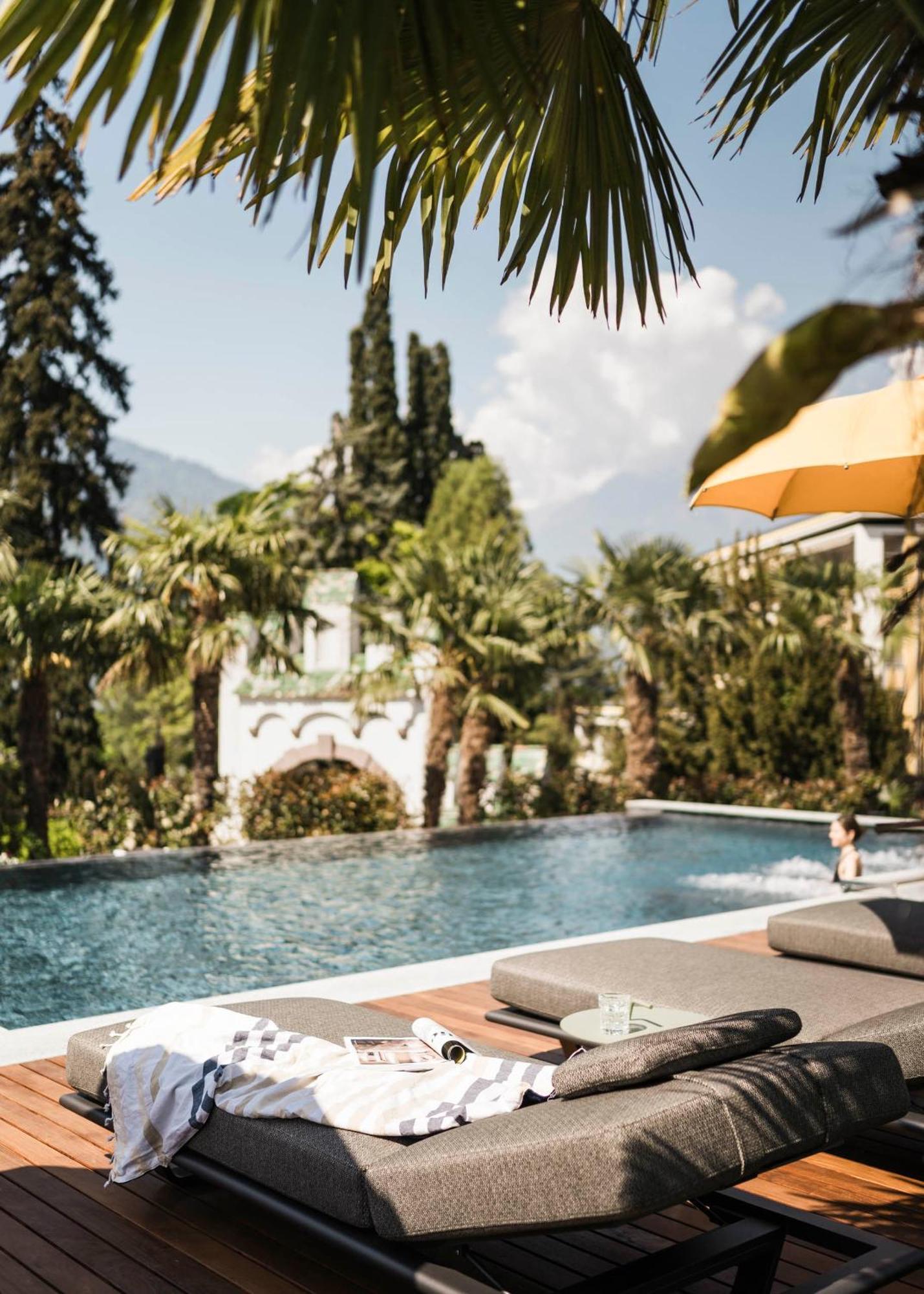 Hotel Sonnenburg Merano Esterno foto