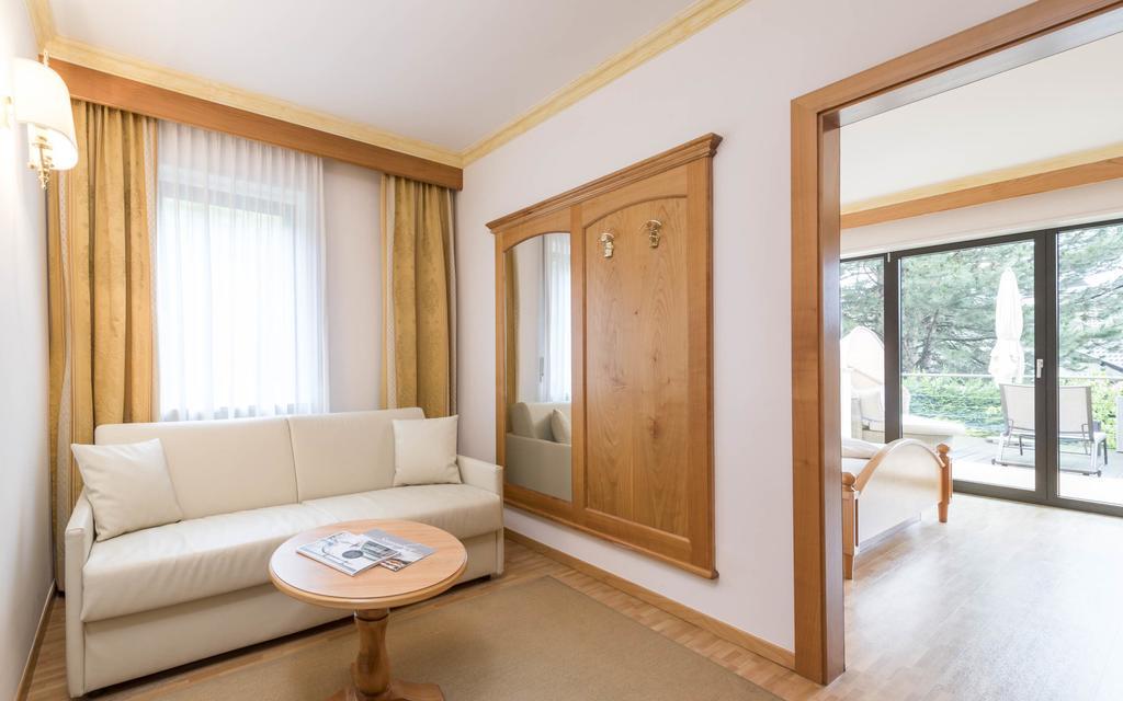 Hotel Sonnenburg Merano Camera foto