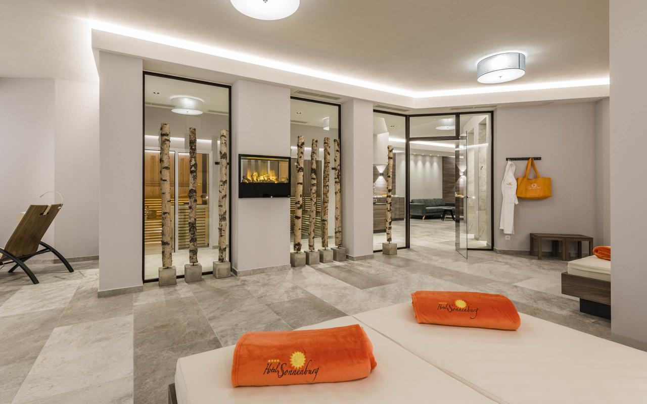 Hotel Sonnenburg Merano Esterno foto