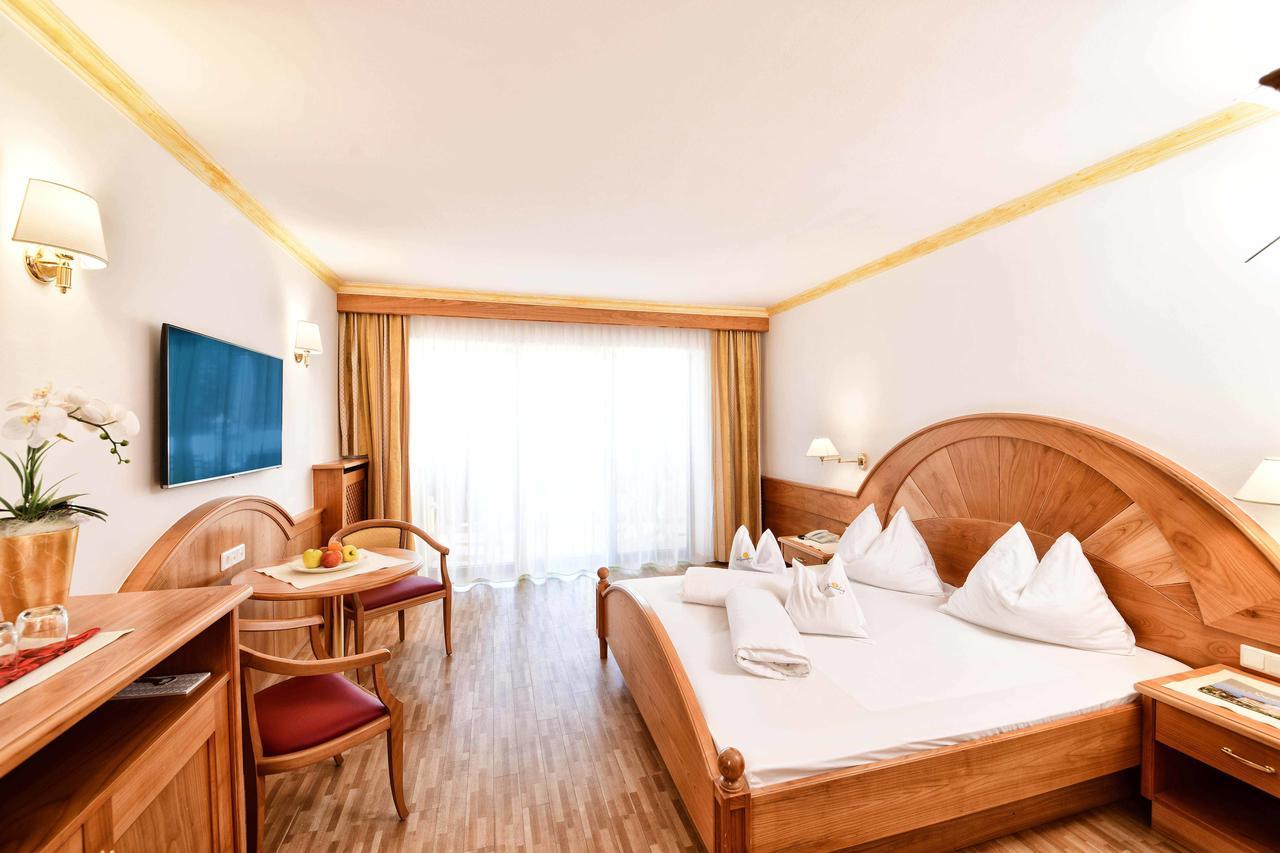 Hotel Sonnenburg Merano Esterno foto