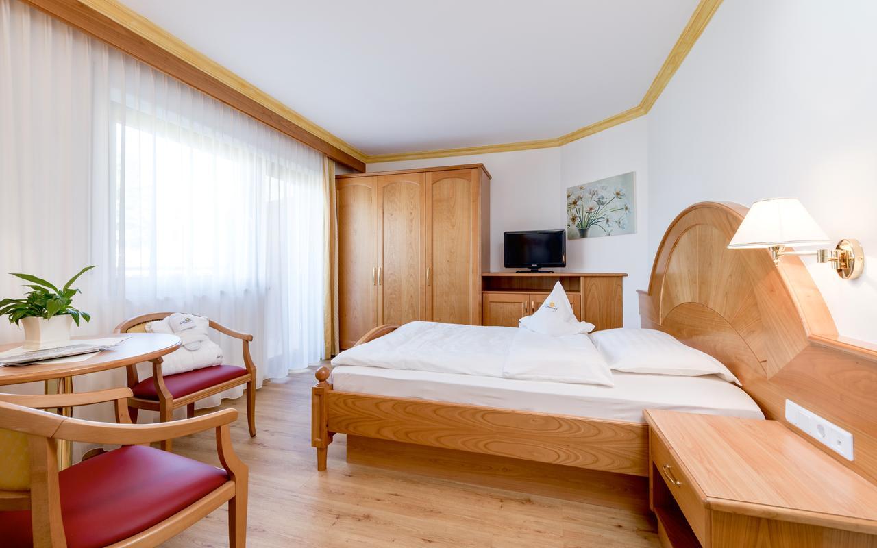 Hotel Sonnenburg Merano Esterno foto