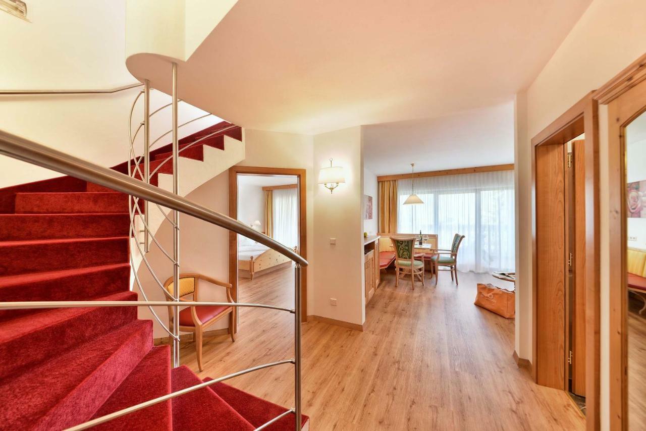 Hotel Sonnenburg Merano Esterno foto